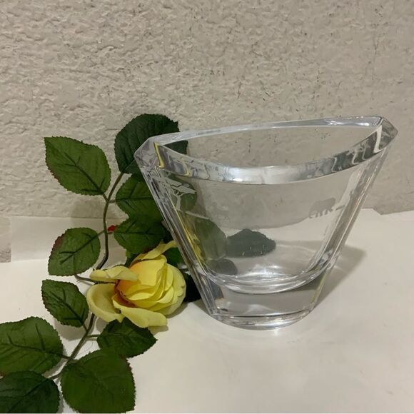 MIKASA Clear 6” Pocket Vase With Safari Animals Etched Around The Top heavy - Picture 3 of 6